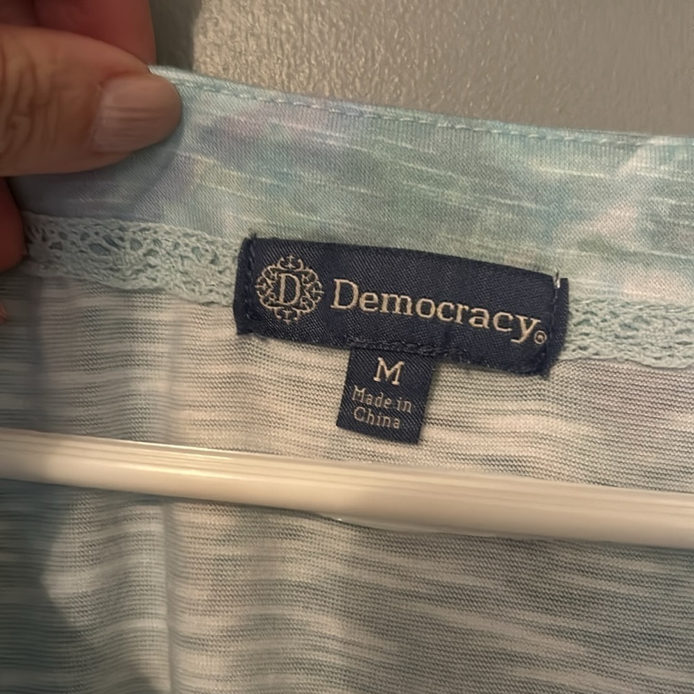 Democracy pastels floral medium top - Picture 3 of 5